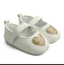 Load image into Gallery viewer, Baby leather shoes
